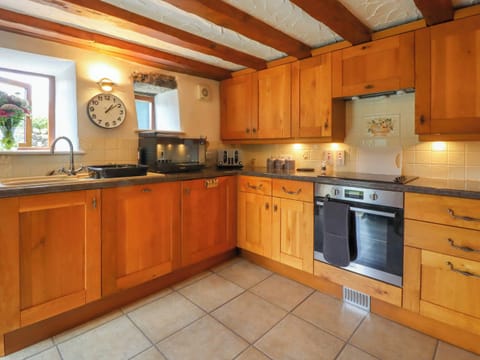 Fridge, dishwasher, electric kettle, toaster