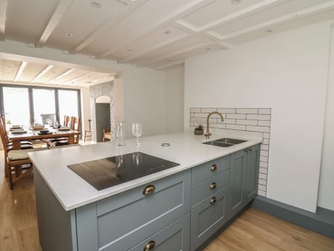 Fridge, dishwasher, electric kettle, cookware/dishes/utensils