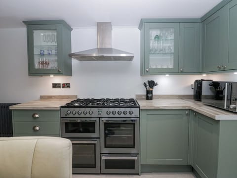 Fridge, dishwasher, electric kettle, toaster