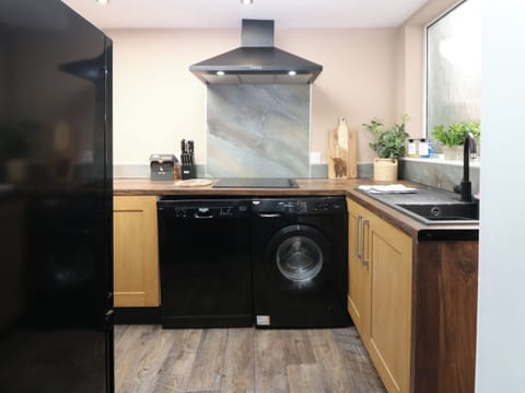 Fridge, dishwasher, electric kettle, toaster