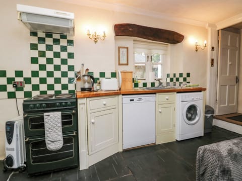 Fridge, dishwasher, electric kettle, toaster