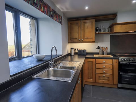 Fridge, dishwasher, electric kettle, toaster