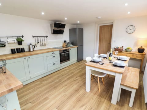 Fridge, dishwasher, electric kettle, toaster