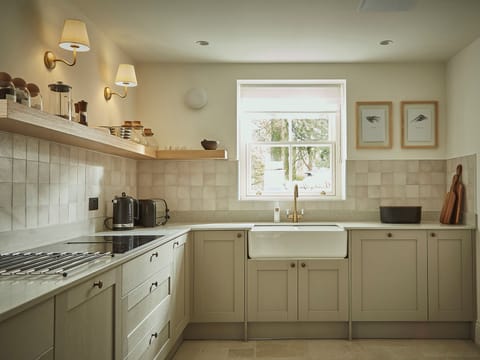 Fridge, dishwasher, electric kettle, toaster