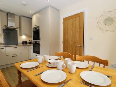 Fridge, dishwasher, electric kettle, toaster