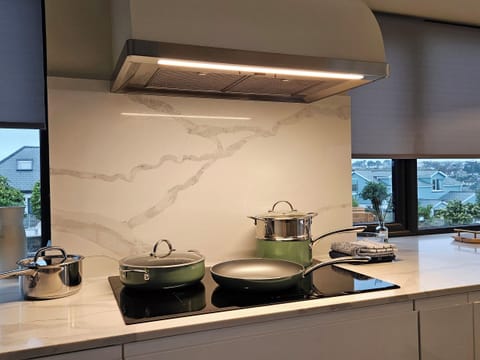 Fridge, dishwasher, electric kettle, toaster