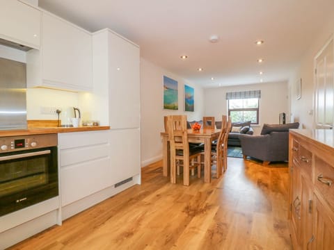 Fridge, dishwasher, electric kettle, toaster