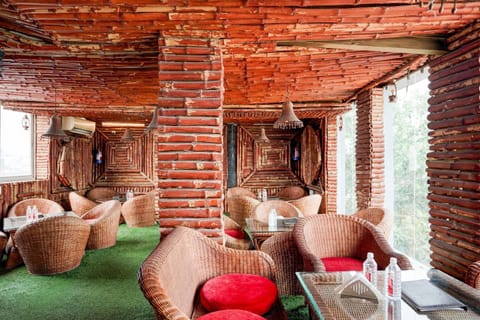 House | Dining