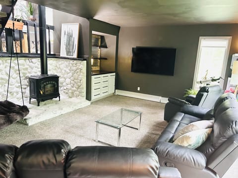 Cozy Lower-Level Living Room | Smart TV & Peaceful Woodland Views