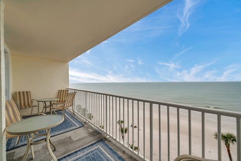 Private balcony w/ outdoor seating, perfect for soaking in the open-air views & fresh breezes.