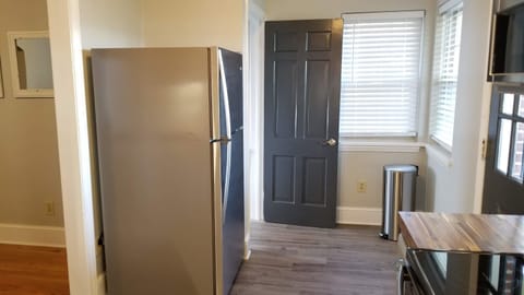 Fully equipped kitchen.