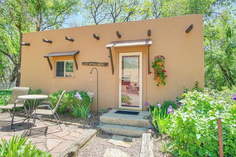 Cotopaxi Vacation Rental | Studio | 1BA | 350 Sq Ft | 2 Steps to Enter
