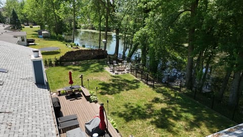 Gracie's Oasis is truly a unique escape- comfortable yet surrounded by nature.