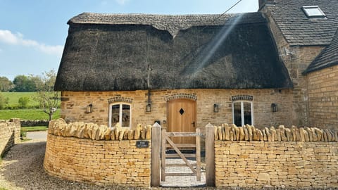 The Studio is a charming thatched cottage