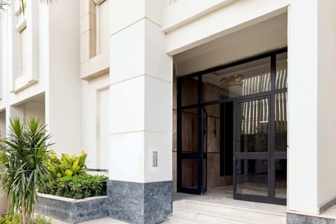 Basic Apartment (Ample & Artistic) | Exterior detail