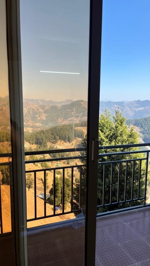 Deluxe Double Room, Valley View | Free WiFi