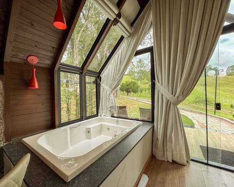 Family Quadruple Room, Mountain View | Room amenity