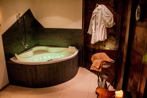 Body treatments, Thai massages, facials, massages