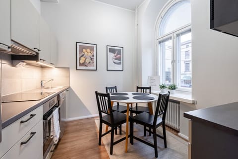 The kitchen is fully equipped including cooking utensils and crockery