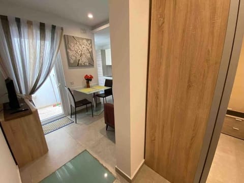 Studio, Seafront | Private kitchen | Electric kettle