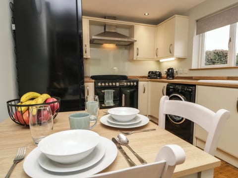 Fridge, dishwasher, electric kettle, toaster