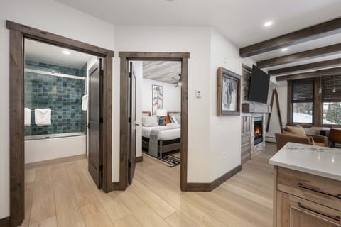 Condo, 2 Bedrooms | 2 bedrooms, iron/ironing board, WiFi (free)