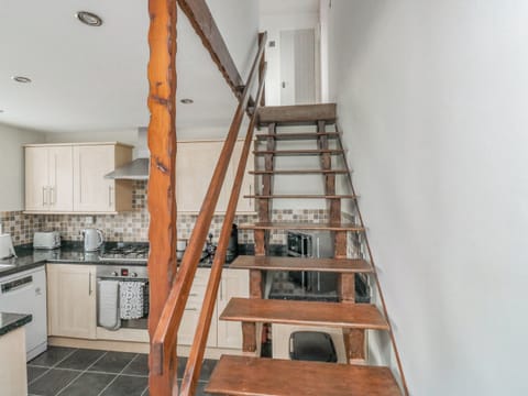 Fridge, dishwasher, electric kettle, toaster