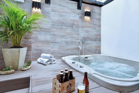 Private jacuzzi - only for this apartment :-)