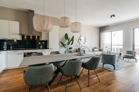 Apartment | Dining