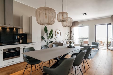 Apartment | Dining