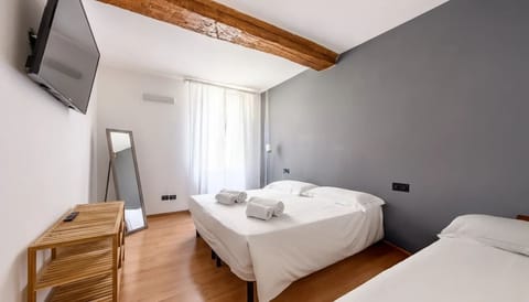 Comfort Apartment | 1 bedroom, iron/ironing board, free WiFi