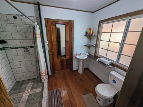 Family Cabin | Bathroom | Shower, towels, soap, toilet paper