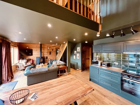 Open plan kitchen / dining / living