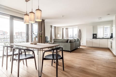 Apartment | Dining