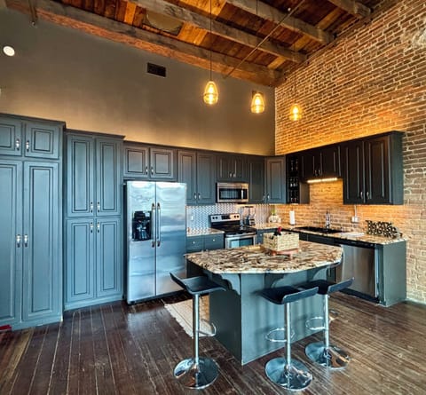 Chef’s Kitchen - blender - Keurig, ice & filtered water