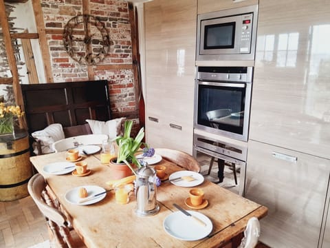 The kitchen at Hamble Riverside Cottage, Old Bursledon, Hampshire