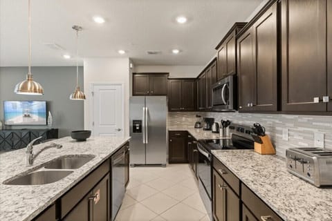 16085 Blue Wave Way (7).jpg