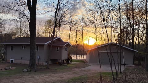 Sunset at the Cozy Crappie