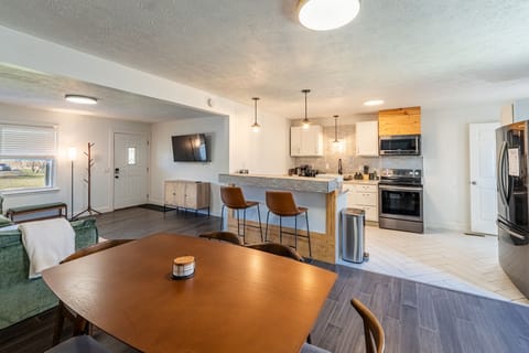 Dining table for 6 and bar stools for 2