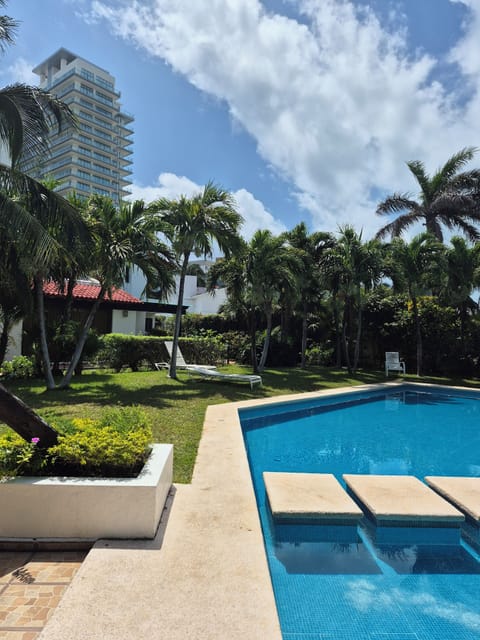 Pool Area  in front of casita del Rey