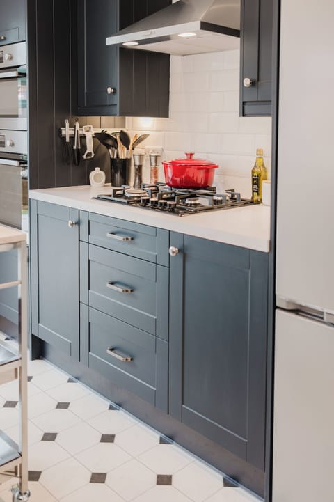 House, City View | Private kitchen | Eco-friendly cleaning products, paper towels