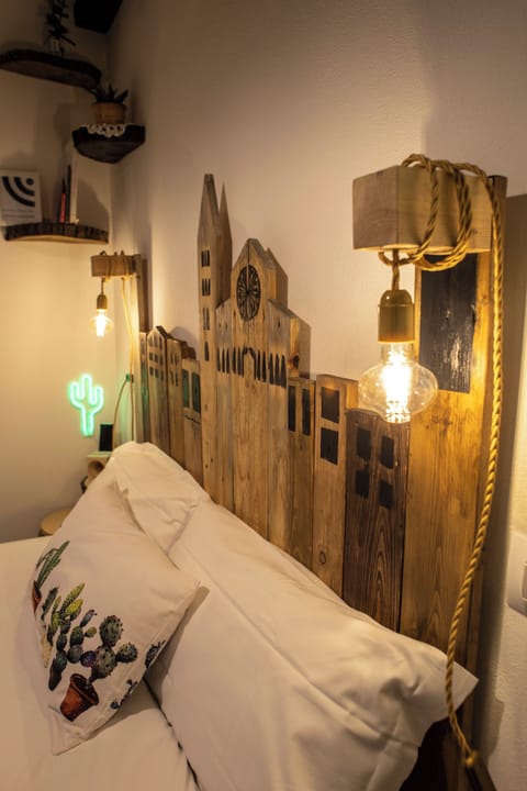 Comfort Studio, City View | Blackout drapes, iron/ironing board, free WiFi