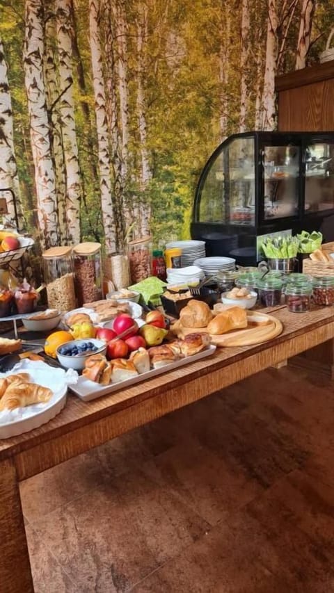 Daily buffet breakfast for a fee