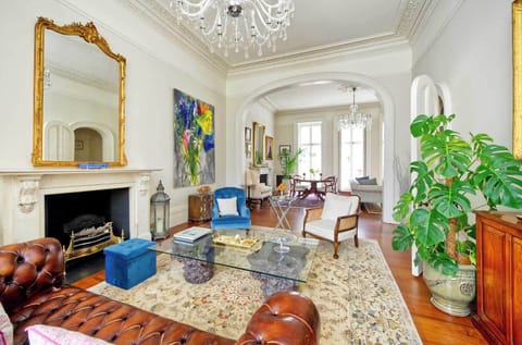 Apartment (2 Bedrooms) | Front of property