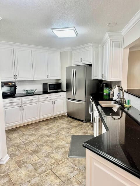 87317349 82e7 40c8 aca0 316d7cf4f400