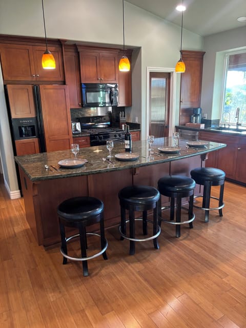 Kitchen island