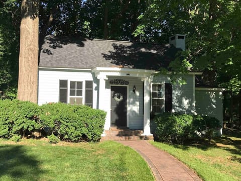 Little Bleu City House