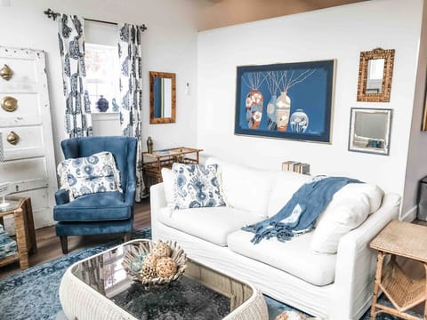 This place is so cute and cozy! Loved every minute of it and Bonnie and her husband were super helpful with any questions I had and got back to me very quickly! Definitely staying again in one of their units!! - Alexandra - March `22