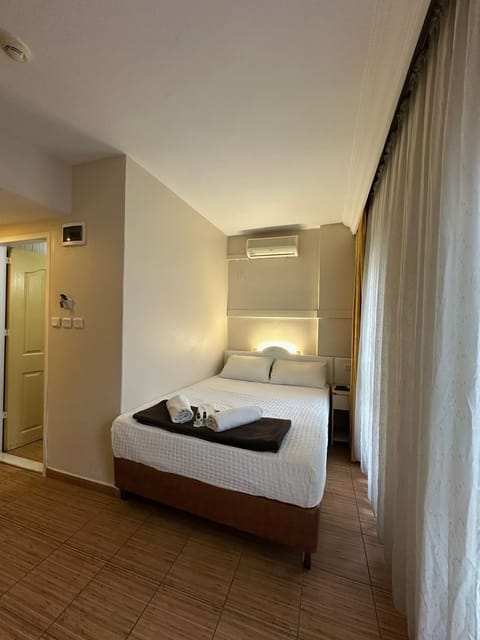 Economy Room | Premium bedding, desk, free WiFi, bed sheets