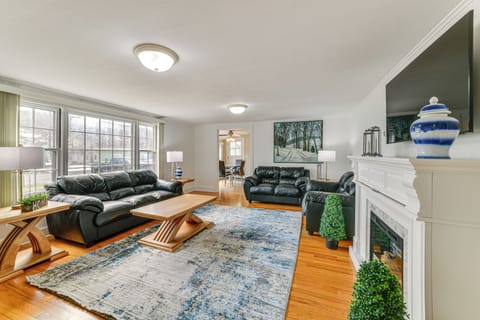 House (4 Bedrooms) | Front of property